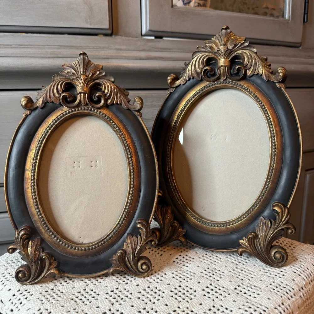 Vintage Pair Oval Ornate Carved Picture Frame Victorian Baroque Rococo 4x6 5x7